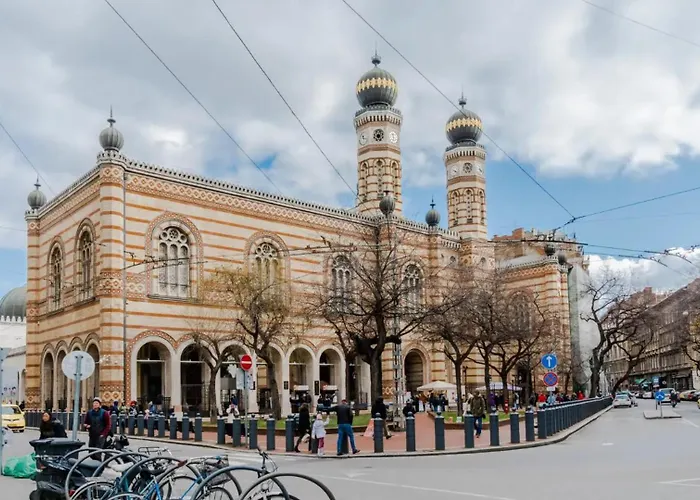 Hidden Gem At Center Next To Gozsdu Garden And Synagogue Appartement Budapest