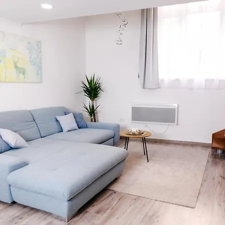 Hidden Gem At Center Next To Gozsdu Garden And Synagogue Apartment Budapest